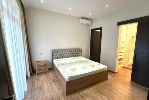 Giorgi 4 beds (9)