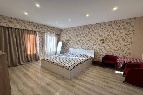 7 Bedroom House Didi Digomi (17)